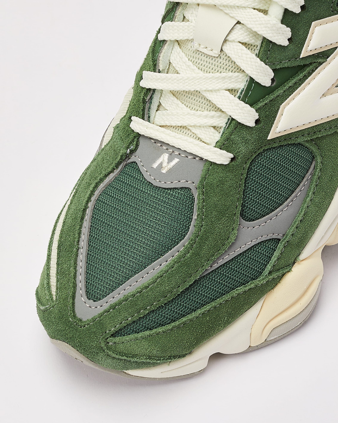 New Balance 9060 "Green" Sneakers