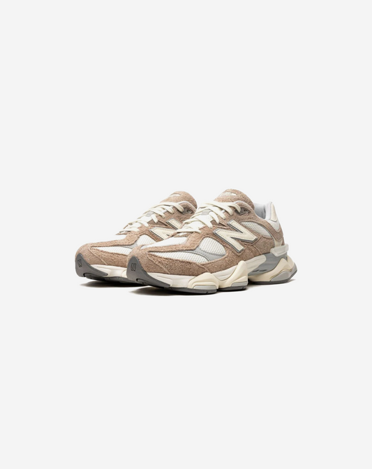 New Balance 9060 Driftwood‘ Sneakers.