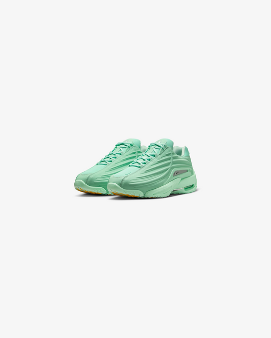 Drake X Nike Nocta Hot Step 2 ‘Fresh Mint‘ Sneakers