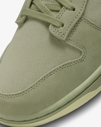 Nike SB Dunk Low 'Premium Oil Green' Sneakers
