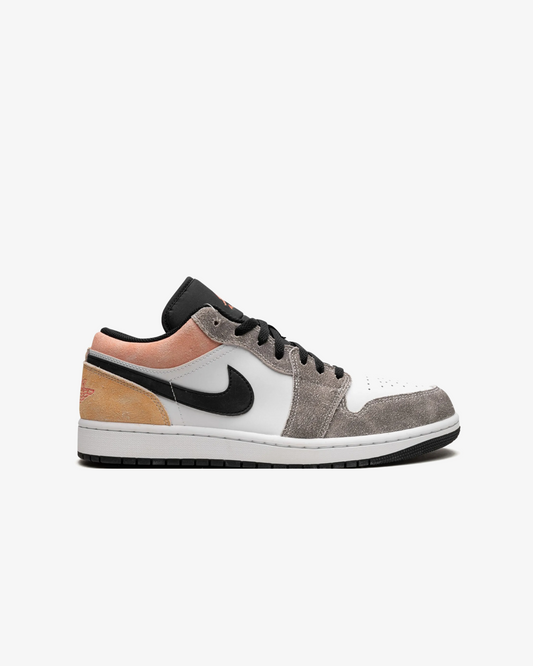 Air Jordan 1 Low SE "Flight Club" Sneakers