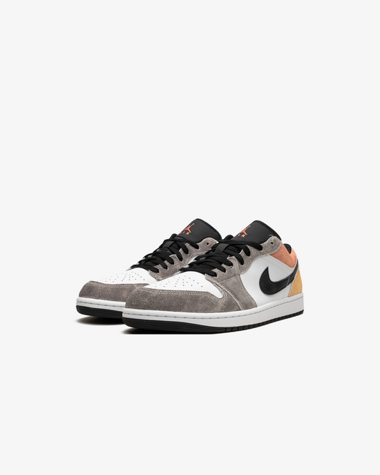 Air Jordan 1 Low SE "Flight Club" Sneakers