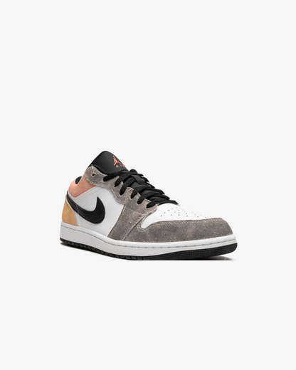 Air Jordan 1 Low SE "Flight Club" Sneakers