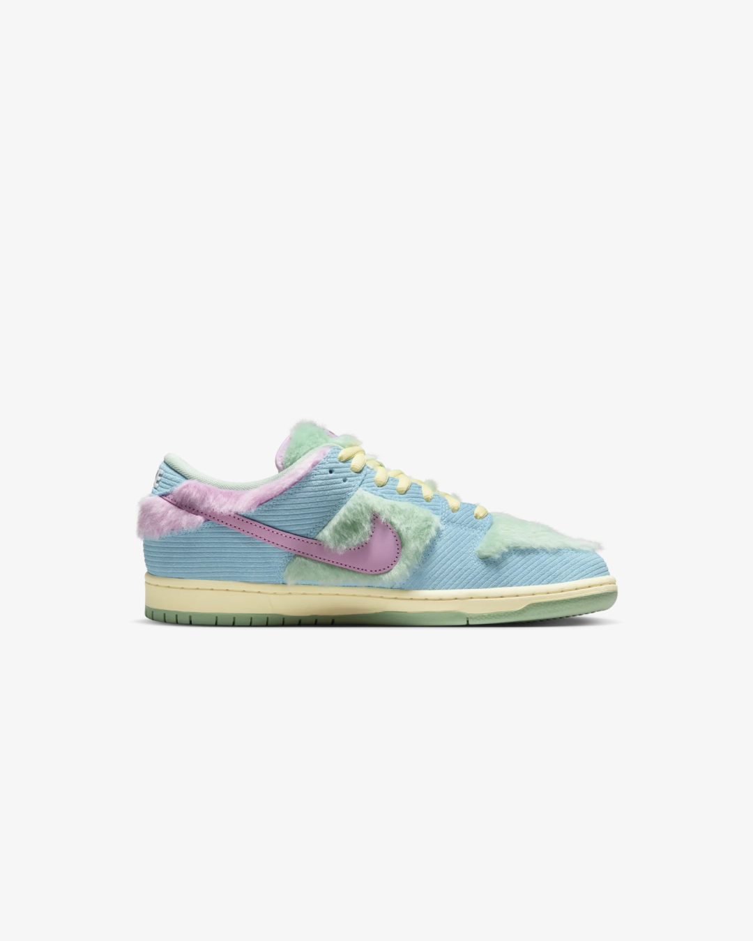 Nike SB Dunk Low Pro x Verdy 'Blue Gaze and Enamel Green' Sneakers