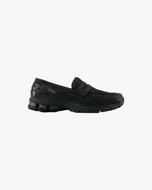 New Balance 1906L “Black Suede”